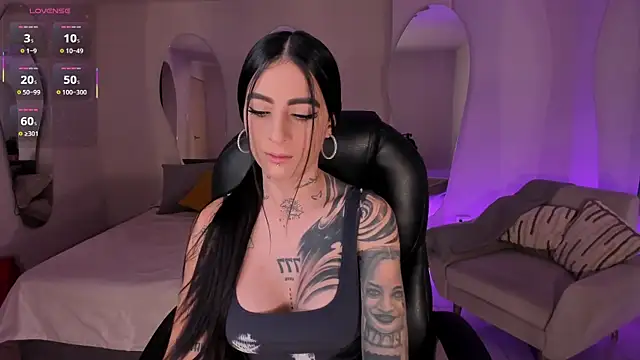 MilaLawrence online show from 12/05/25, 02:36