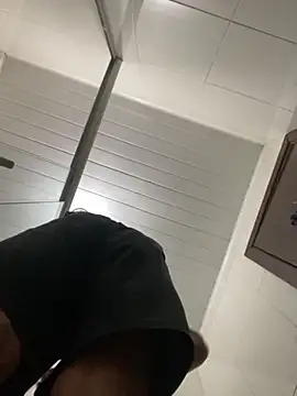 PIROCAGG21 online show from 11/01/25, 08:38