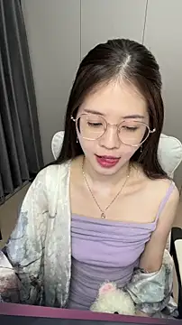 Snapshot of Qianqian-888 chatting on 10/29/25, 01:08 Qianqian-888 online show from 10/29/25, 01:08