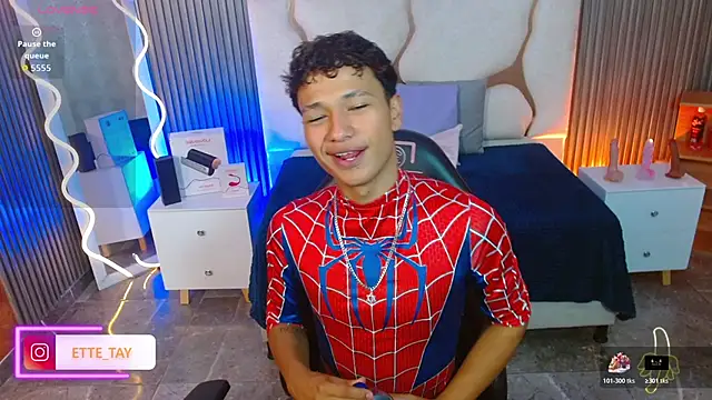 Snapshot of Ette_tay chatting on 11/15/25, 03:15 Ette tay online show from 11/15/25, 03:15