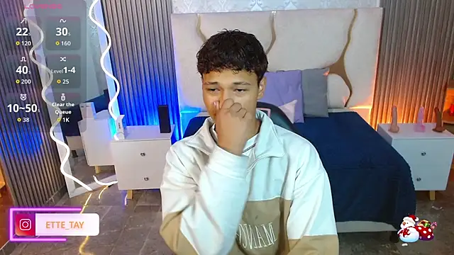 Snapshot of Ette_tay chatting on 11/20/25, 03:18 Ette tay online show from 11/20/25, 03:18