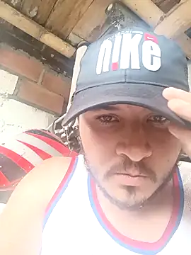 santiii   12 online show from 10/22/25, 07:13