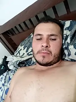 santiii   12 online show from 11/16/25, 04:56