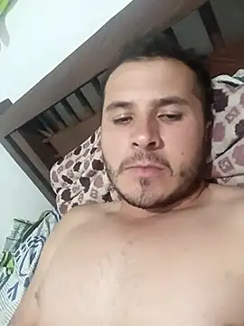 santiii   12 online show from 11/18/25, 04:17