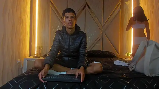 Hotcouple 222 online show from 11/24/25, 07:41