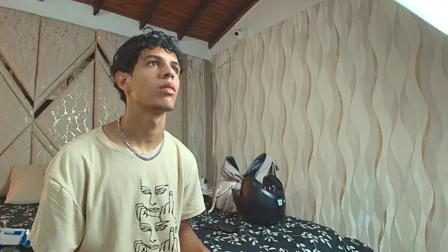 Hotcouple 222 online show from 02/22/26, 07:23