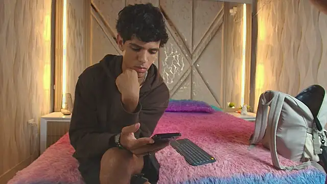 Hotcouple 222 online show from 03/03/26, 07:25