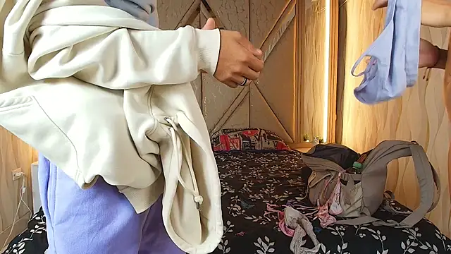 Hotcouple 222 online show from 04/17/26, 01:25