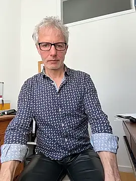 SexyLeon8 online show from 04/23/26, 02:30