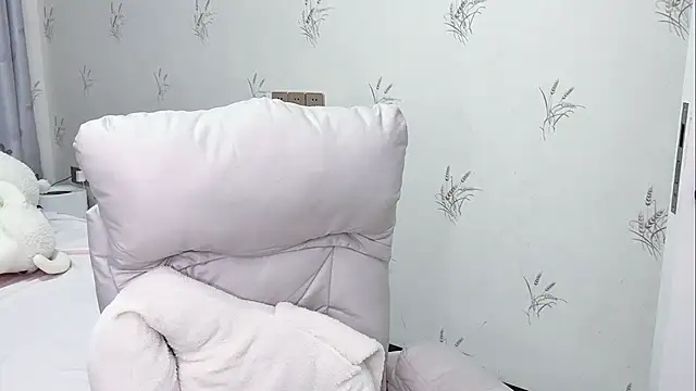 puppy-999 online show from 04/26/26, 12:36