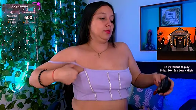 camila lewis online show from 10/09/25, 11:47