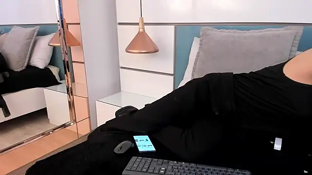 Ashkoreh online show from 10/29/25, 10:11