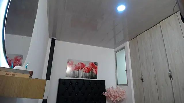 pinky f00x online show from 02/12/26, 07:31