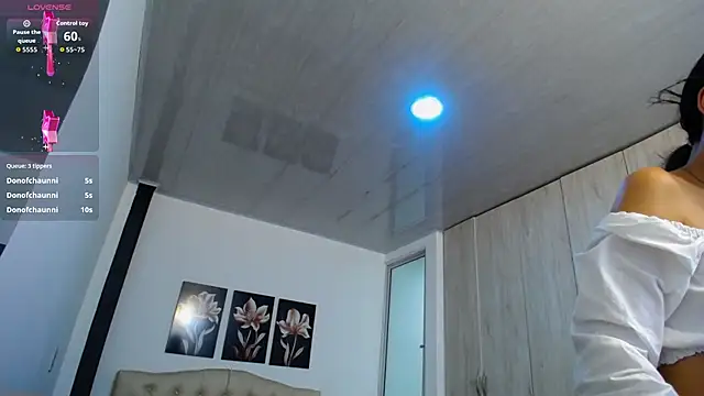 pinky f00x online show from 03/05/26, 07:43