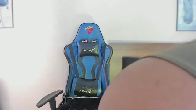 Snapshot of Niicol_Jenner chatting on 02/12/26, 04:51 Niicol Jenner online show from 02/12/26, 04:51