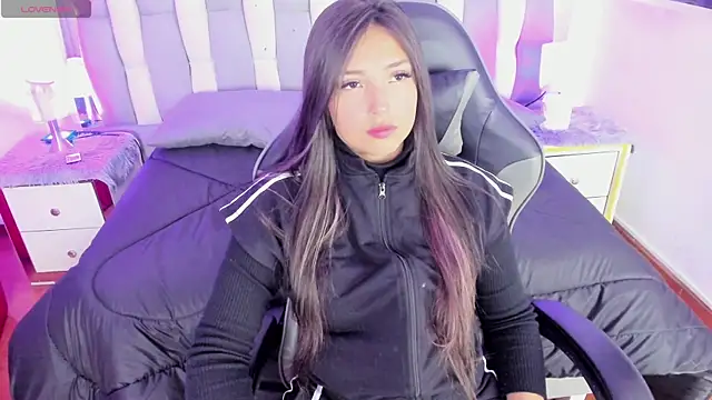 Adaara Rey online show from 10/09/25, 08:18