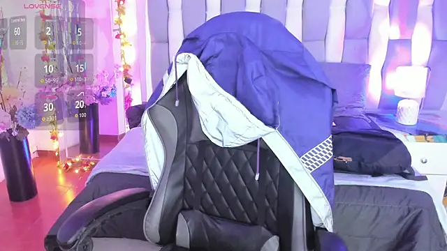 Adaara Rey online show from 11/28/25, 07:49