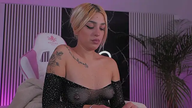 daisyblushh online show from 11/08/25, 07:34