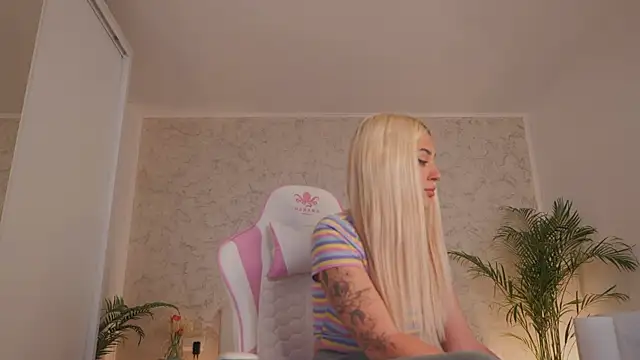 daisyblushh online show from 04/09/26, 04:01