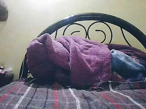 Snapshot of jorgexsuil2hh chatting on 11/25/25, 06:30 jorgexsuil2hh online show from 11/25/25, 06:30