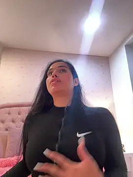 Bella  Wood online show from 03/12/26, 08:37