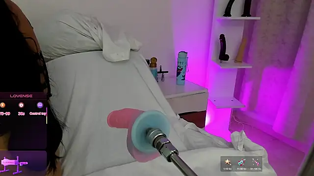 arynaughty20 online show from 12/01/25, 11:48