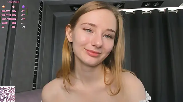 ElvinaRose online show from 10/13/25, 03:39