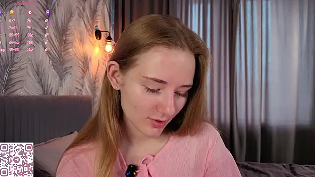 Snapshot of ElvinaRose chatting on 05/30/26, 04:31 ElvinaRose online show from 05/30/26, 04:31