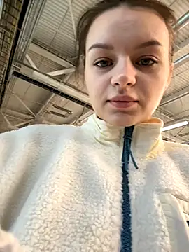 Snapshot of Cum_girlss chatting on 10/05/25, 05:28 Cum girlss online show from 10/05/25, 05:28