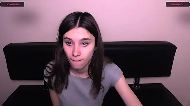 Snapshot of RosaRay_ chatting on 02/28/26, 07:20 RosaRay online show from 02/28/26, 07:20