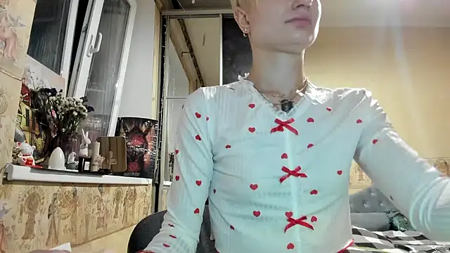 WatsonMi online show from 09/14/25, 03:00