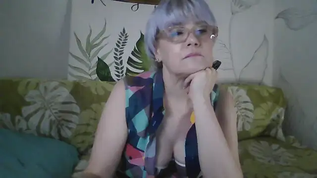 Catty Lady online show from 12/02/25, 08:15