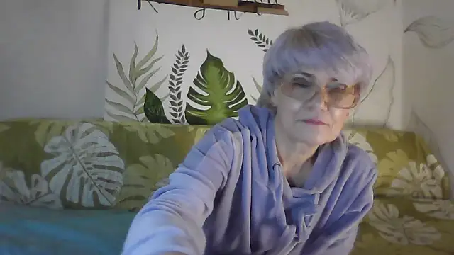 Catty Lady online show from 01/10/26, 07:37