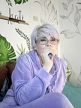 Catty Lady online show from 02/02/26, 07:12