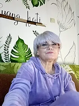 Catty Lady online show from 02/06/26, 07:39