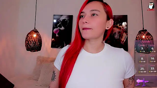 luna lobooo online show from 10/21/25, 06:30