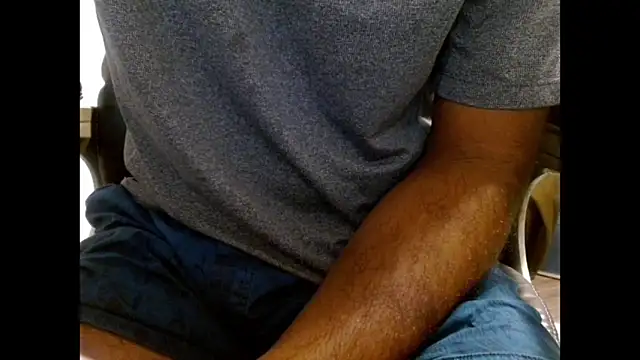 pranastro00 online show from 10/17/25, 09:12