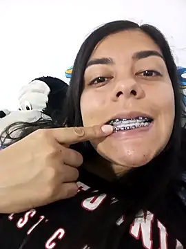 SharonDustLove online show from 12/04/25, 01:15