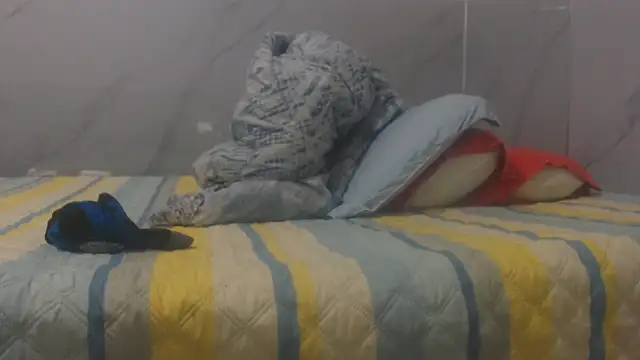 sabrina v  online show from 12/17/25, 03:51