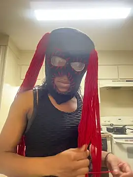 masked doll kashi online show from 04/23/26, 10:01