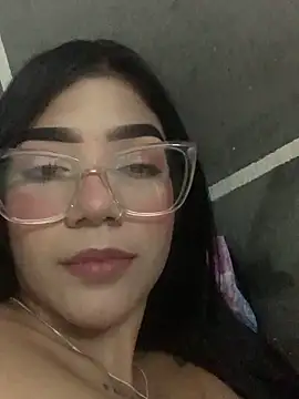 ElaRose 12 online show from 11/25/25, 06:52