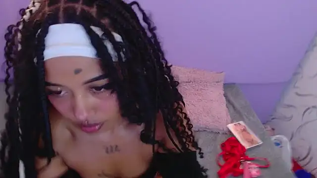 SachaBratz online show from 09/18/25, 12:18