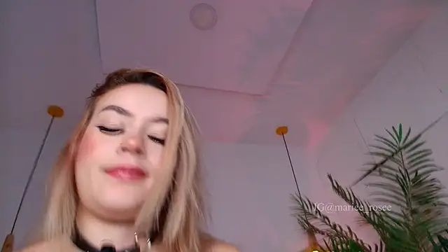 Mariee rosee online show from 07/13/26, 09:39