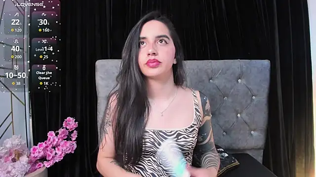 kaylee lee online show from 11/12/25, 04:24