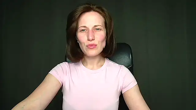 Snapshot of Kelly_Kisss chatting on 05/02/26, 11:15 Kelly Kisss online show from 05/02/26, 11:15