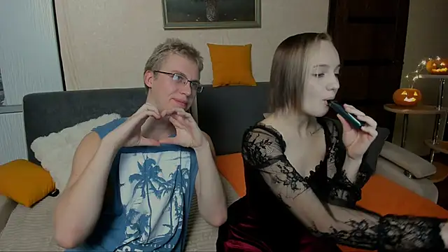 Snapshot of SammySccott chatting on 11/05/25, 10:26 SammySccott online show from 11/05/25, 10:26