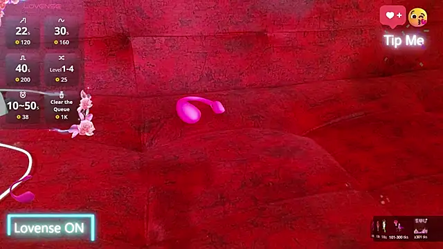 naomi powel online show from 10/31/25, 09:16