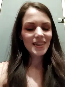 Snapshot of Angie_meow chatting on 10/10/25, 11:20 Angie meow online show from 10/10/25, 11:20