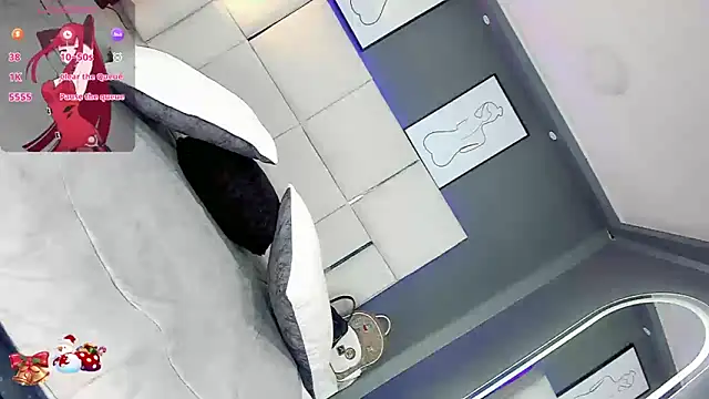 LiaFernandaa online show from 12/18/25, 01:06