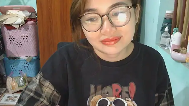 Uhem112 online show from 11/02/25, 02:41